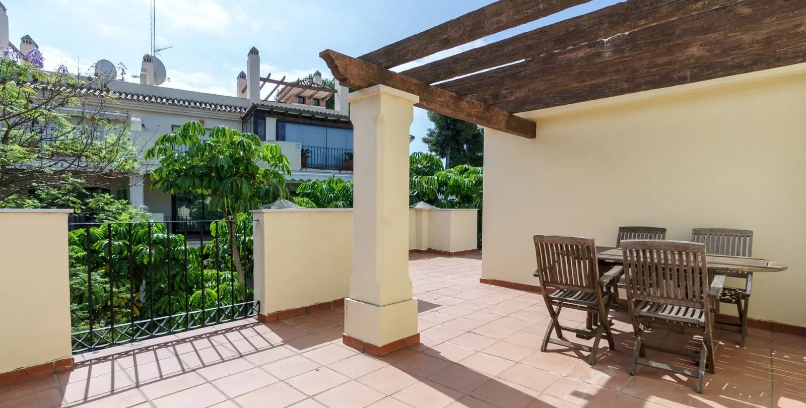 Venta de adosado en Nueva Andalucía 27