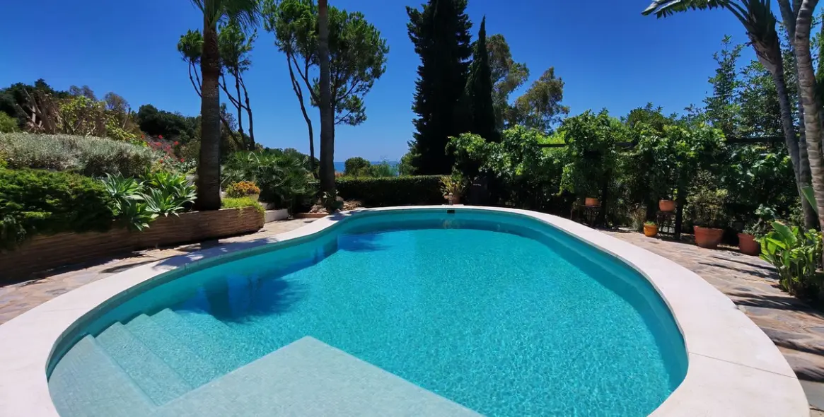 Sale of detached villa in Benalmadena 2
