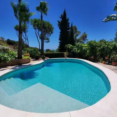 Sale of detached villa in Benalmadena