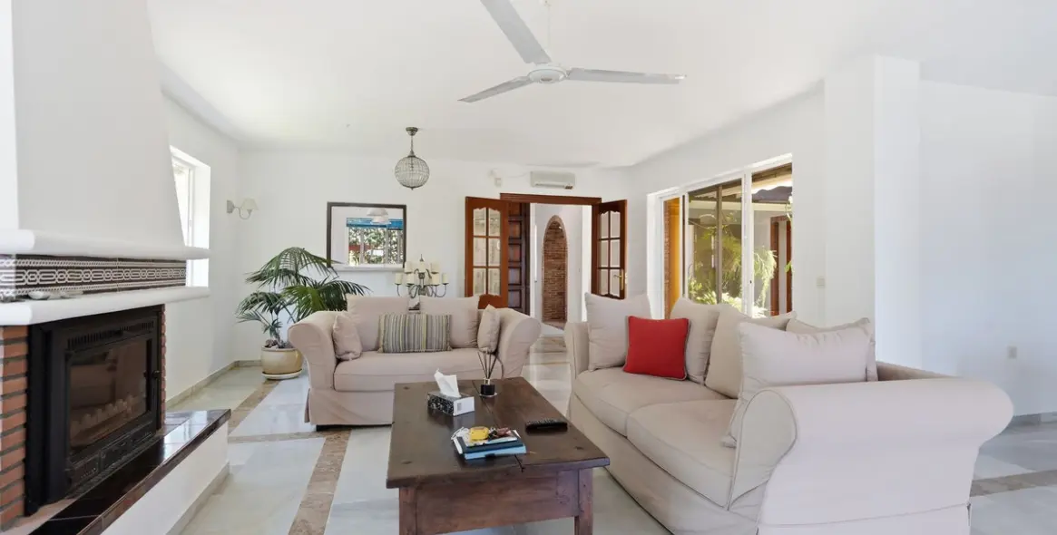 Sale of detached villa in Benalmadena 5