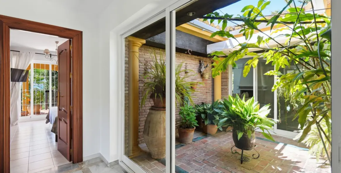 Sale of detached villa in Benalmadena 12