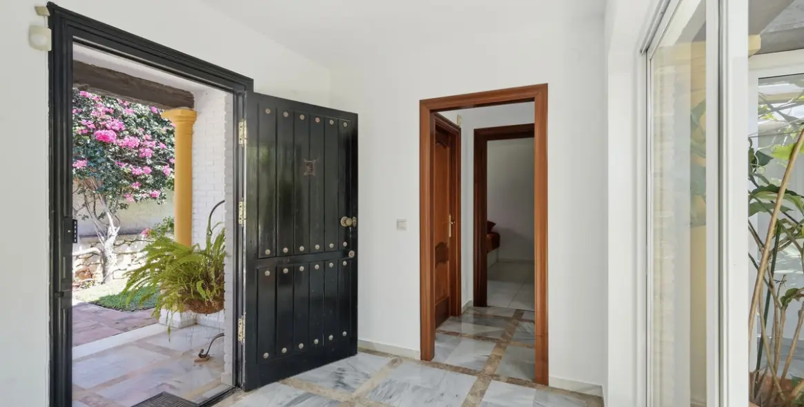 Sale of detached villa in Benalmadena 20