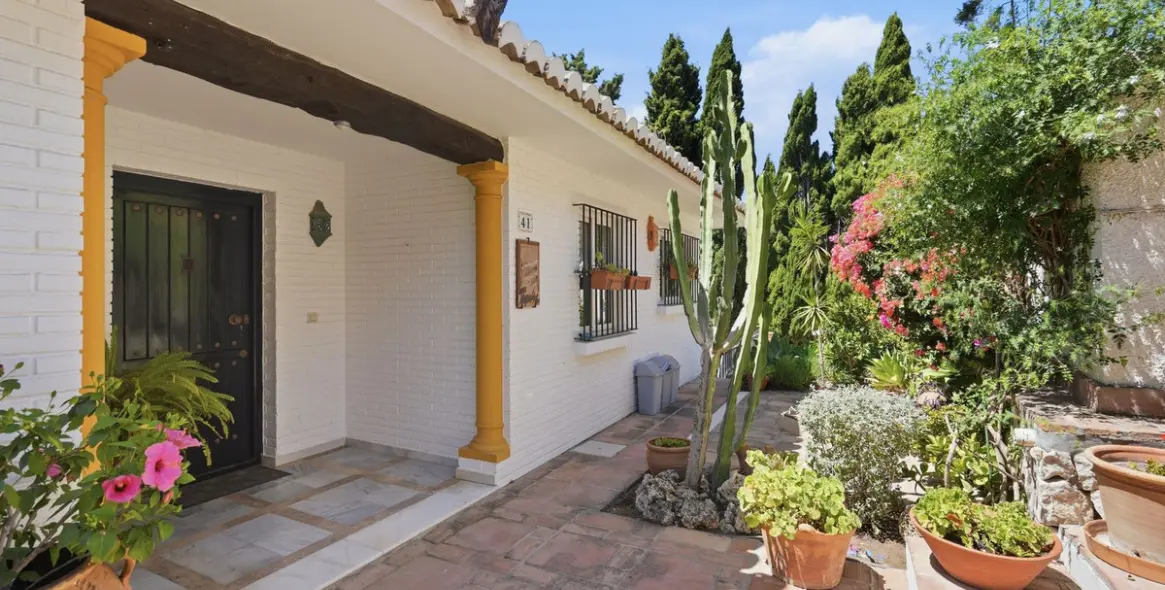 Sale of detached villa in Benalmadena 24