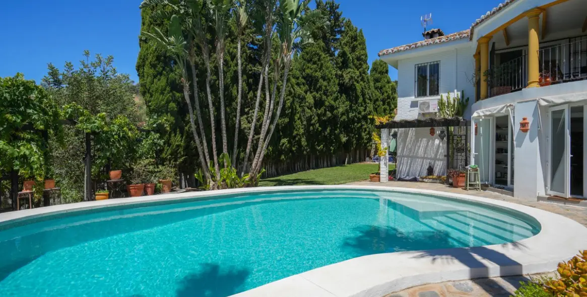 Sale of detached villa in Benalmadena 42