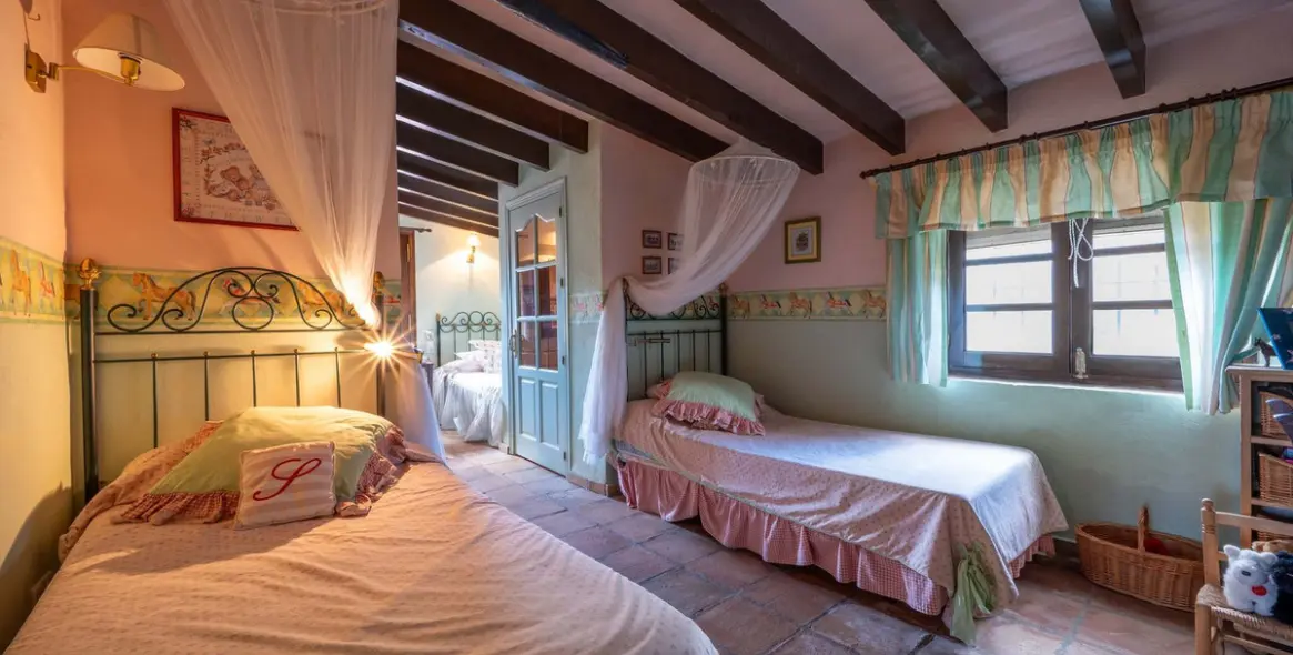 Venta de finca - cortijo en Ronda 32