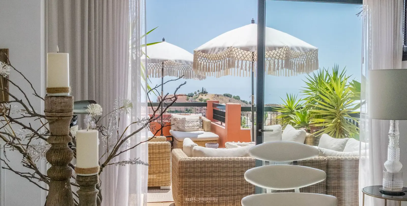 Sale of penthouse duplex in Calahonda 2