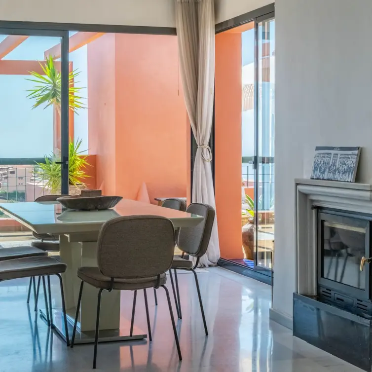 Venta de ático dúplex en Calahonda