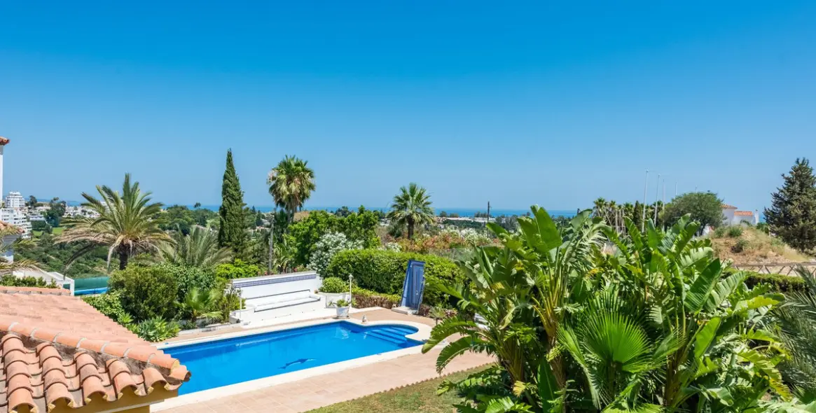 Venta de villa independiente en Atalaya 2