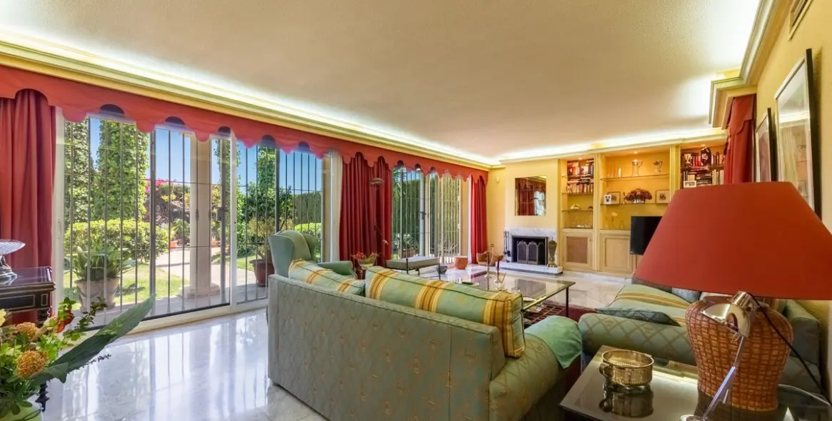 Venta de villa independiente en Atalaya 3