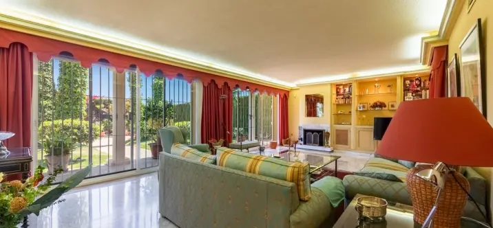 Venta de villa independiente en Atalaya 2