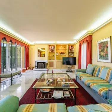 Venta de villa independiente en Atalaya