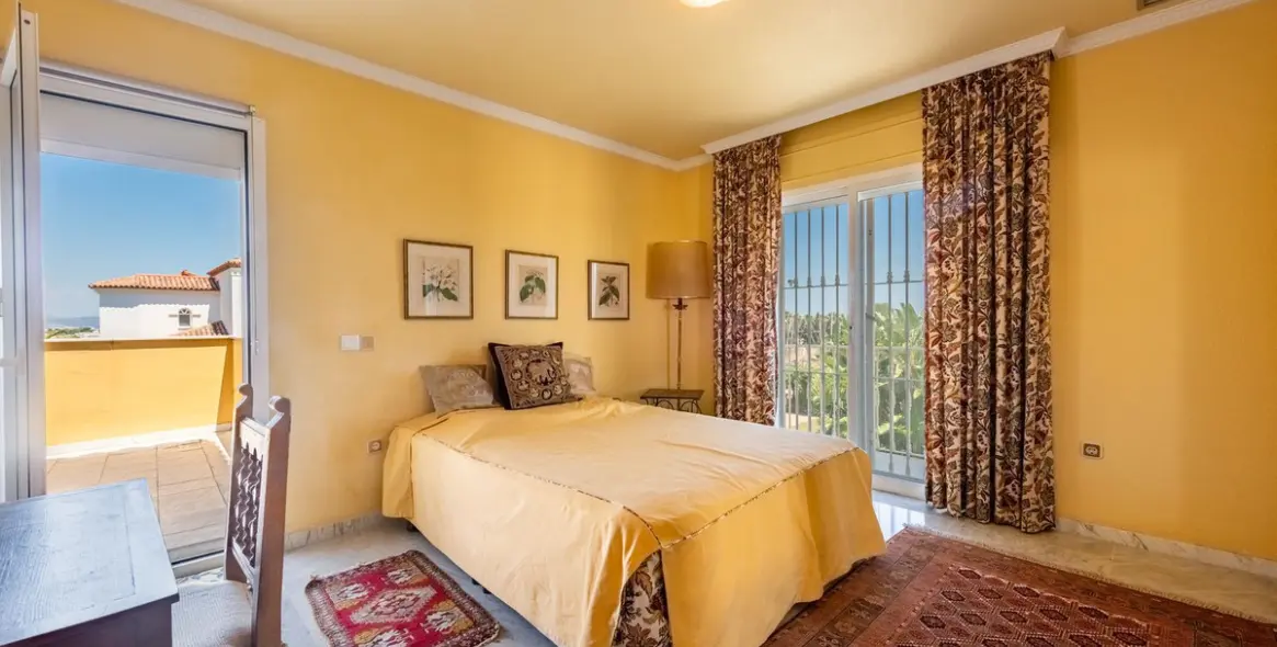 Venta de villa independiente en Atalaya 18