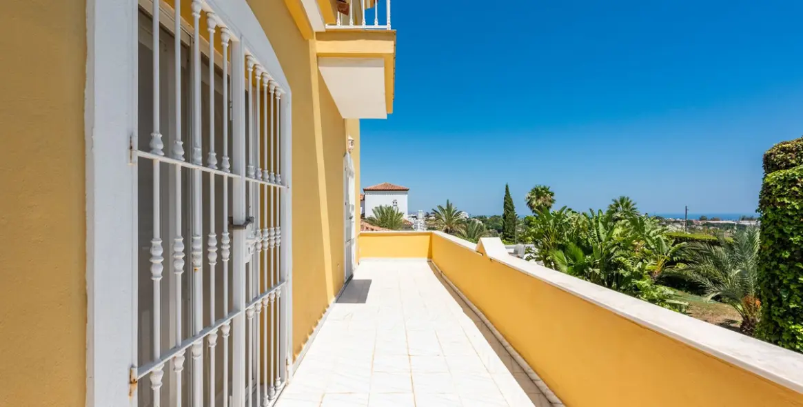 Venta de villa independiente en Atalaya 31
