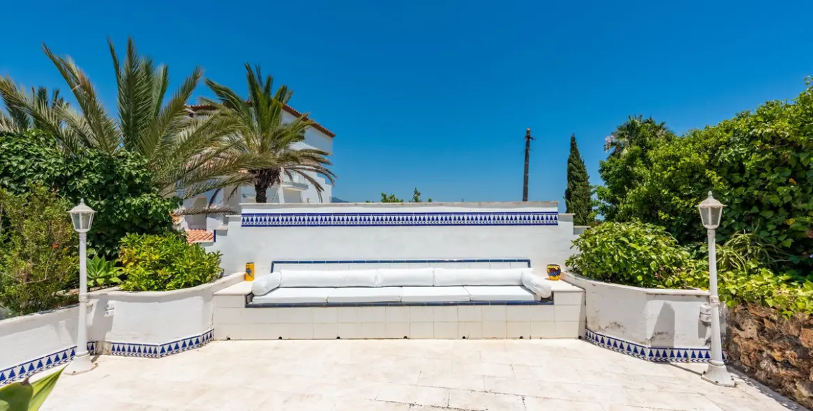 Venta de villa independiente en Atalaya 33