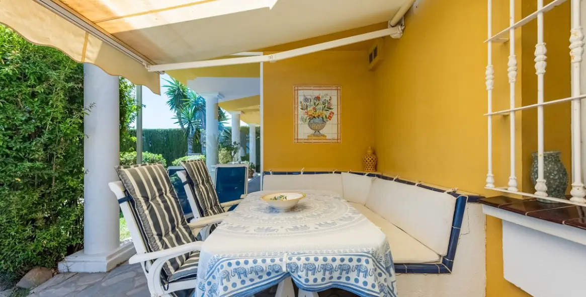 Venta de villa independiente en Atalaya 35