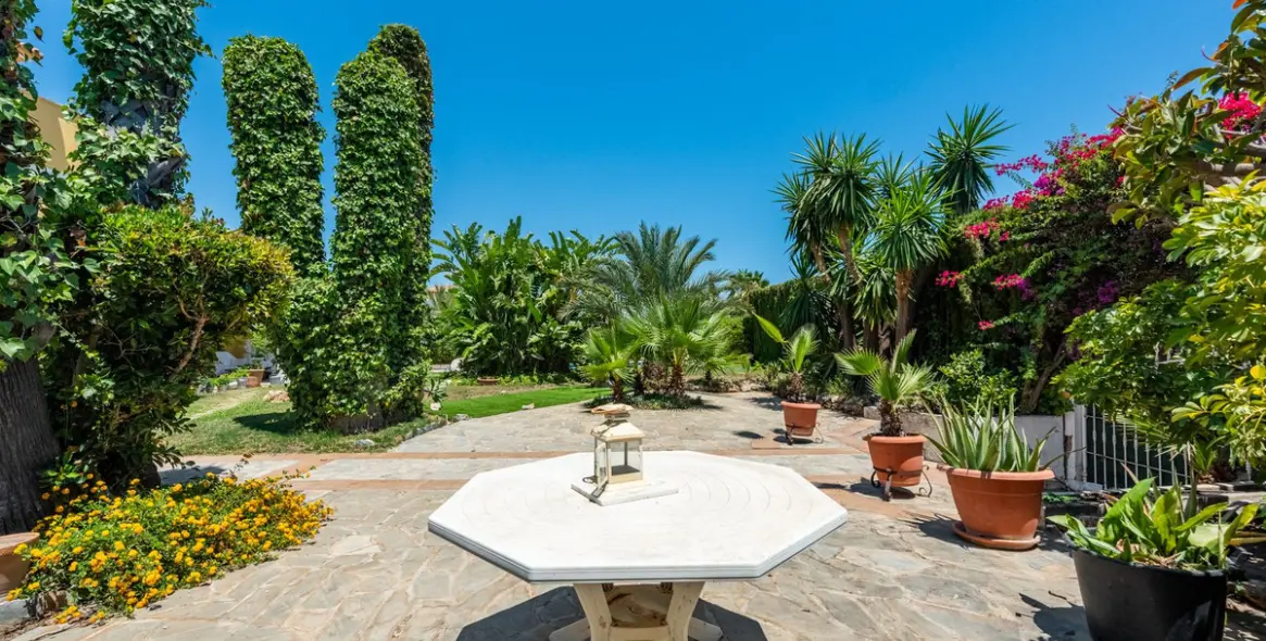 Venta de villa independiente en Atalaya 37