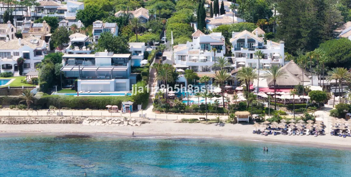 Venta de villa independiente en The Golden Mile 4