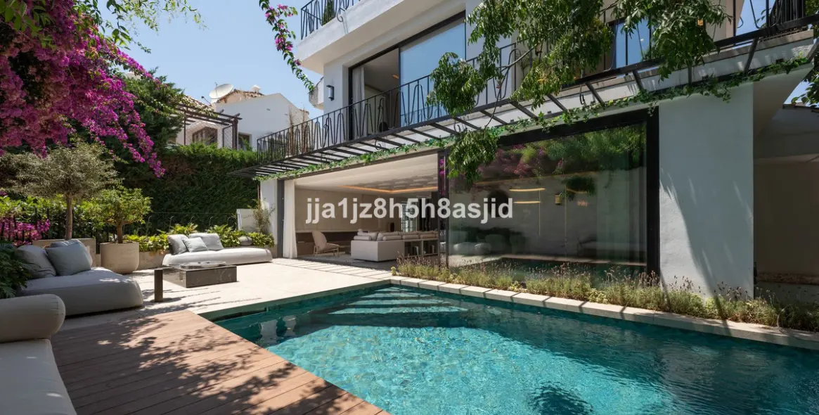 Venta de villa independiente en The Golden Mile 6