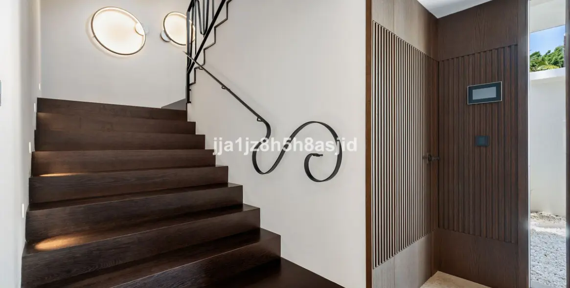 Venta de villa independiente en The Golden Mile 9