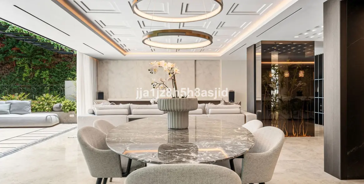 Venta de villa independiente en The Golden Mile 13