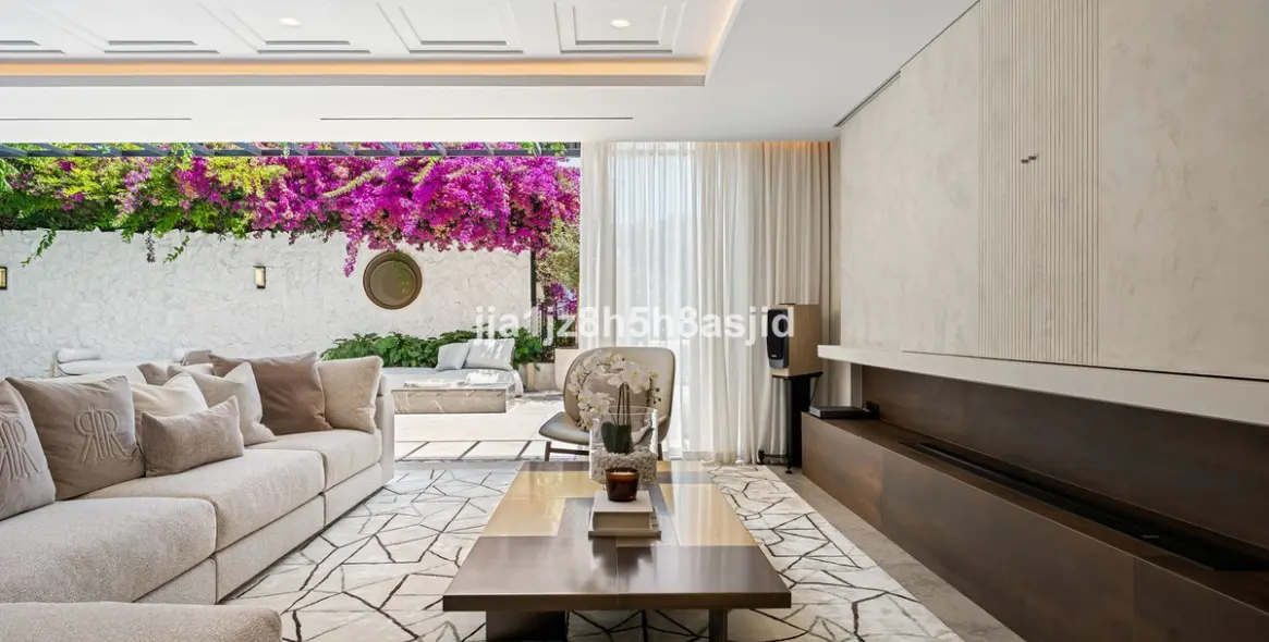 Venta de villa independiente en The Golden Mile 14