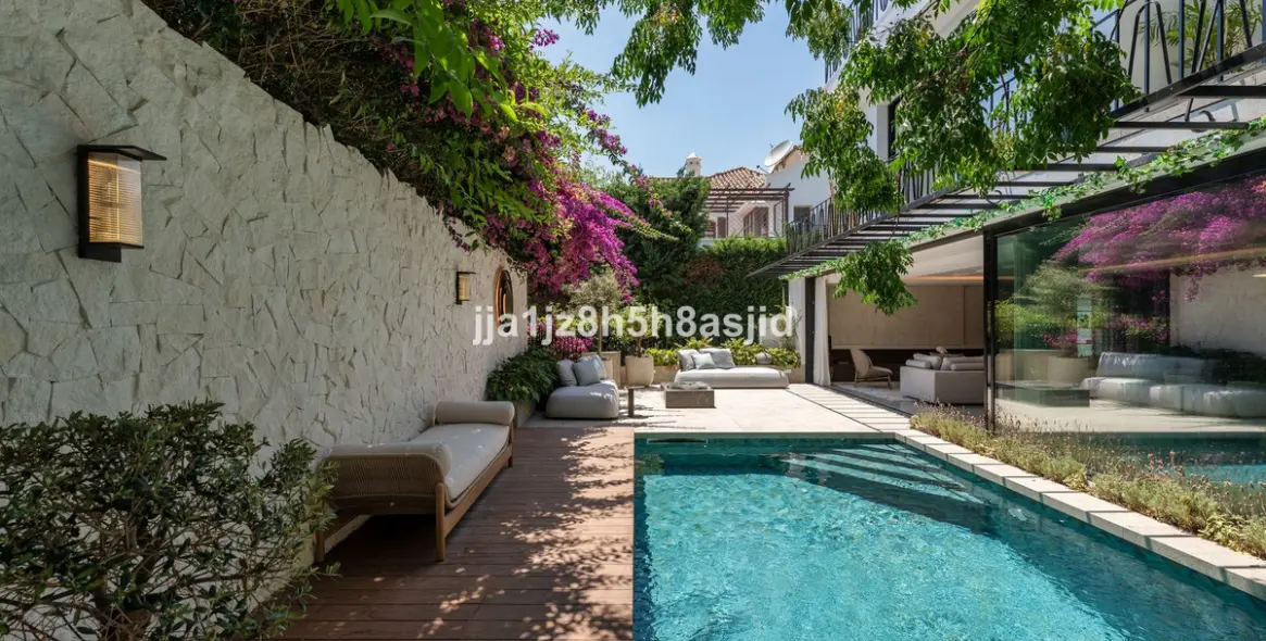 Venta de villa independiente en The Golden Mile 27