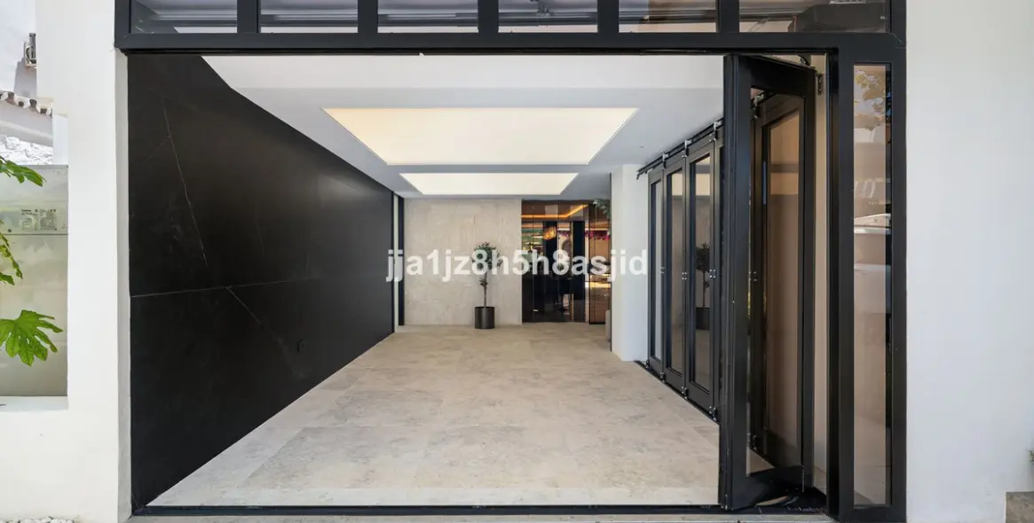 Venta de villa independiente en The Golden Mile 44