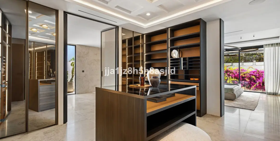 Venta de villa independiente en The Golden Mile 65