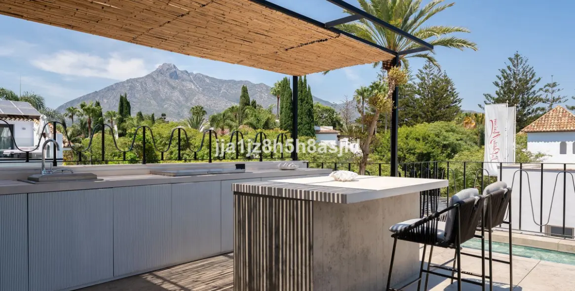 Venta de villa independiente en The Golden Mile 103