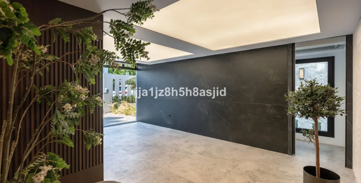 Venta de villa independiente en The Golden Mile 111