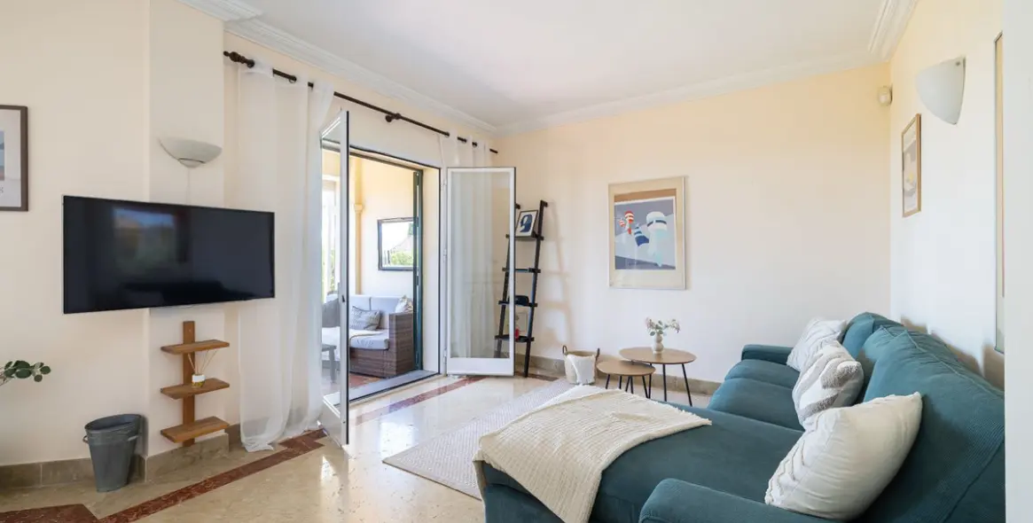 Short-term rent of townhouse in Benahavís 6