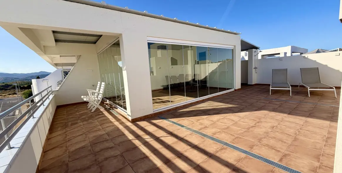 Long-term rent of penthouse in La Cala de Mijas 8