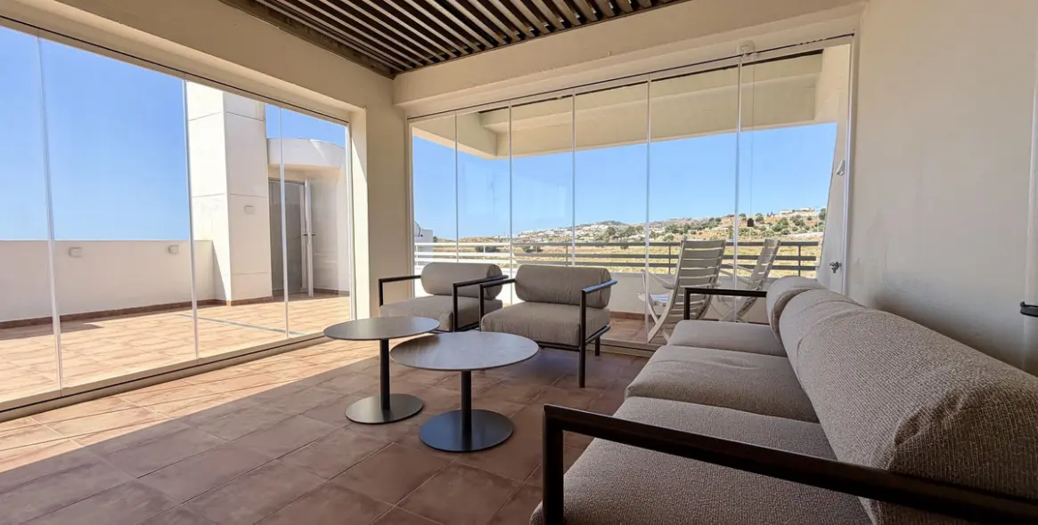 Long-term rent of penthouse in La Cala de Mijas 9