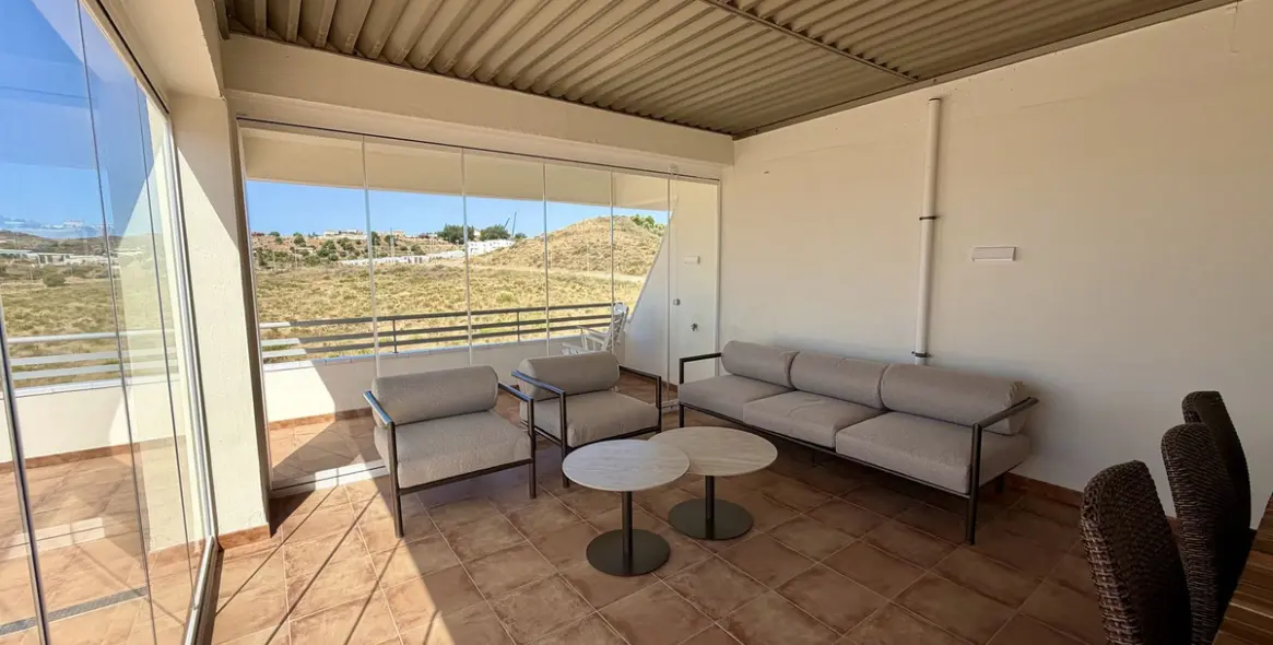 Long-term rent of penthouse in La Cala de Mijas 10