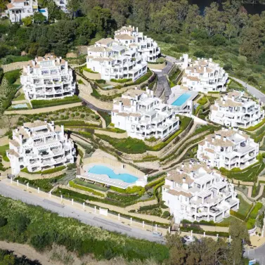 Long-term rent of middle floor apartment in Nueva Andalucía