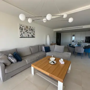 Long-term rent of middle floor apartment in Nueva Andalucía