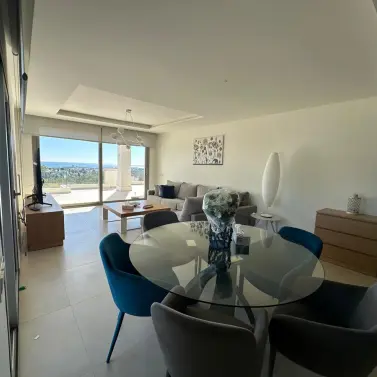 Long-term rent of middle floor apartment in Nueva Andalucía