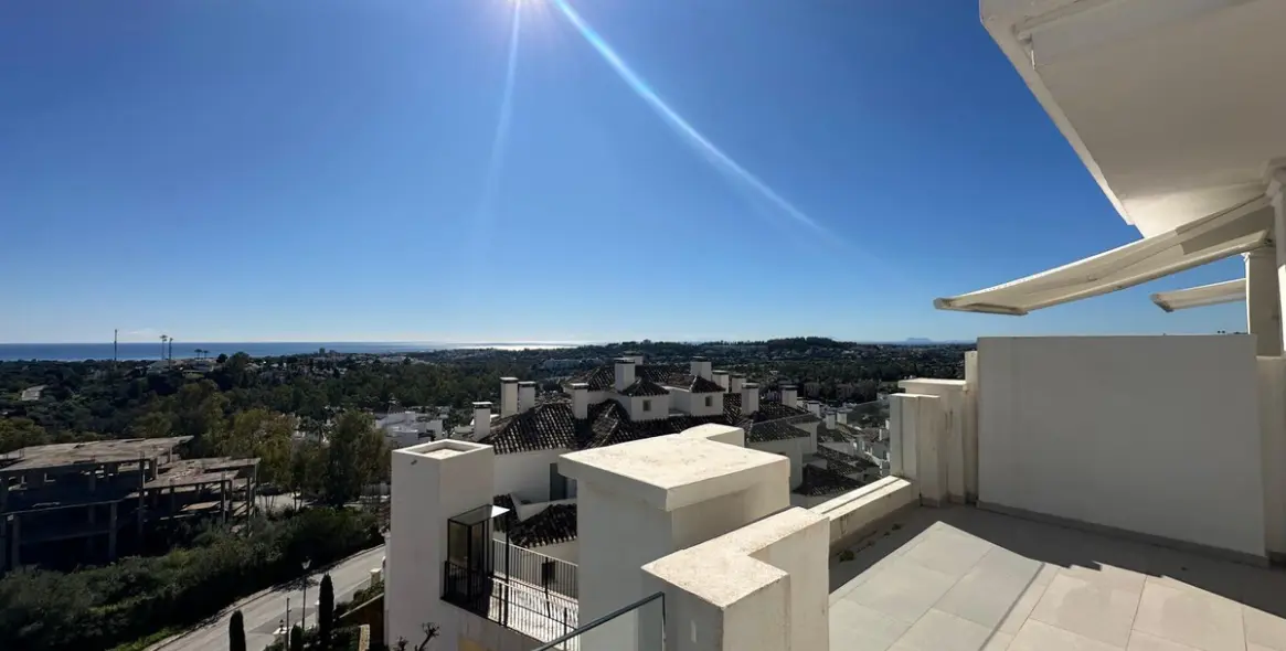 Long-term rent of middle floor apartment in Nueva Andalucía 8