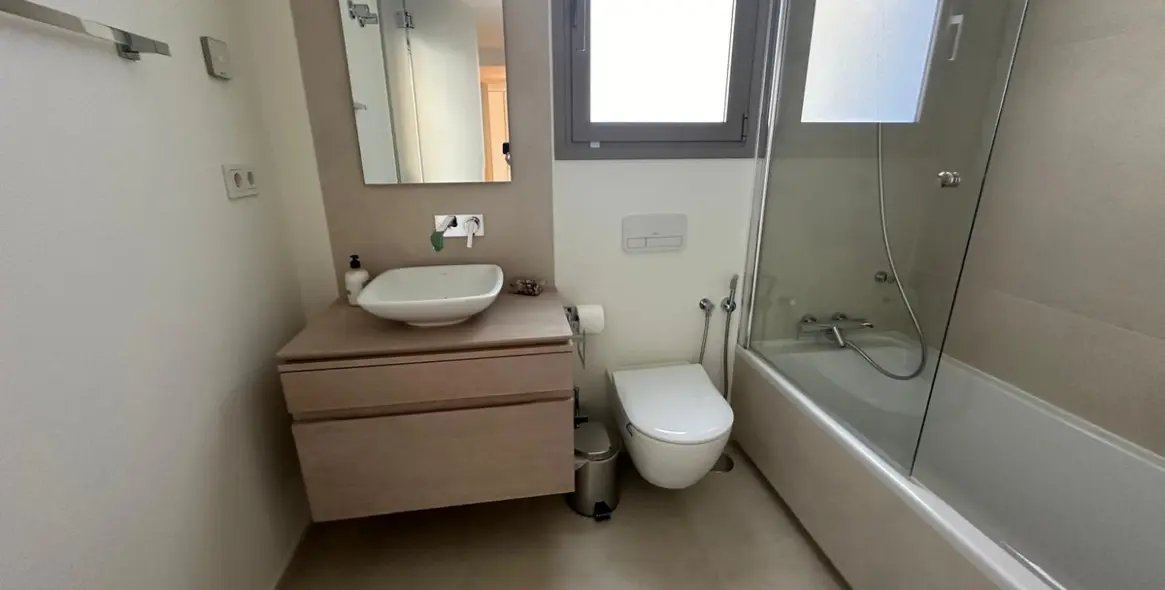Long-term rent of middle floor apartment in Nueva Andalucía 14