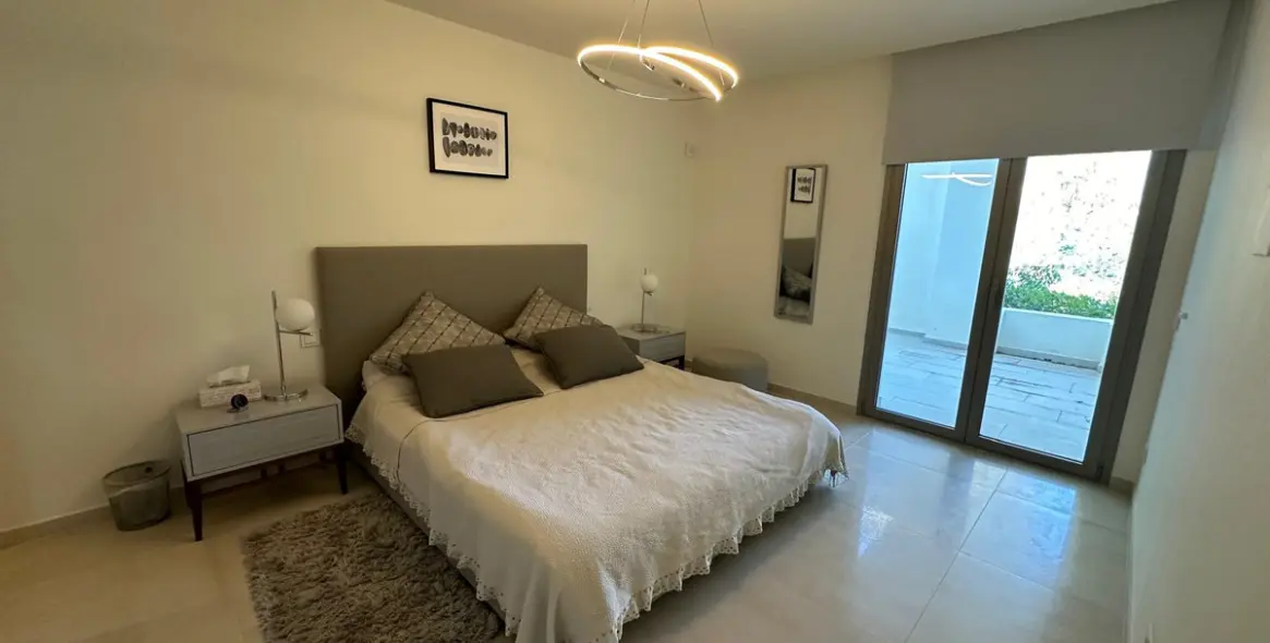 Long-term rent of middle floor apartment in Nueva Andalucía 15
