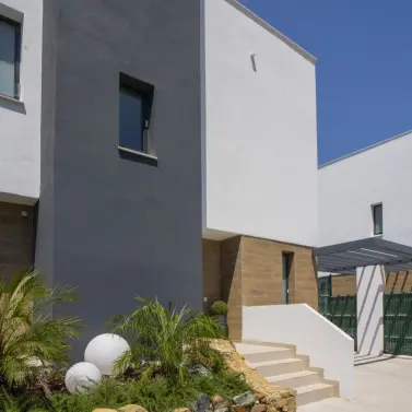 Alquiler a largo plazo de casa pareada en Estepona