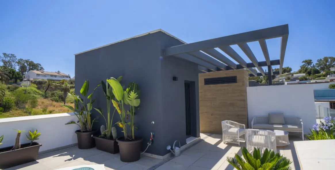Alquiler a largo plazo de casa pareada en Estepona 43