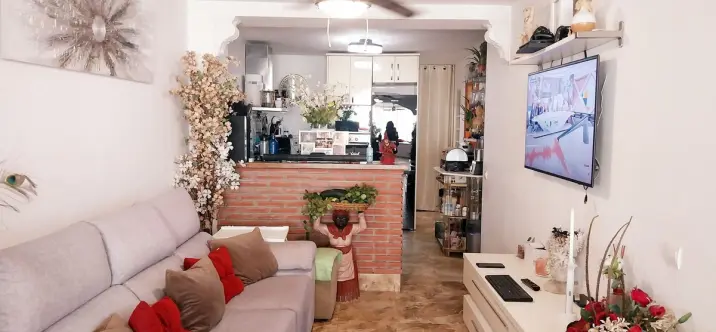 Продажа двухуровневых апартаментов в Las Lagunas 3