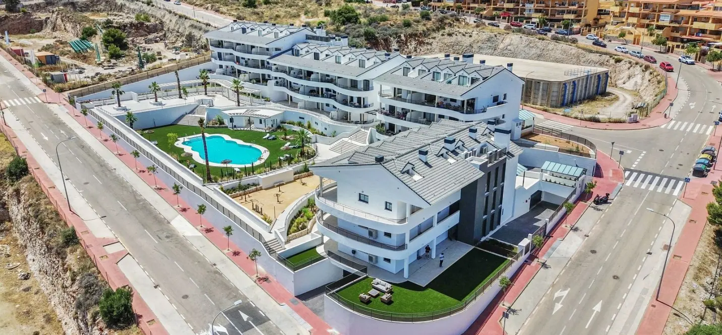 Sale of ground floor apartment in Benalmadena 0
