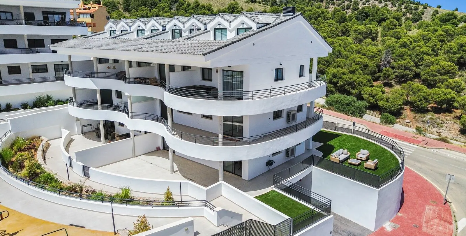 Sale of ground floor apartment in Benalmadena 8
