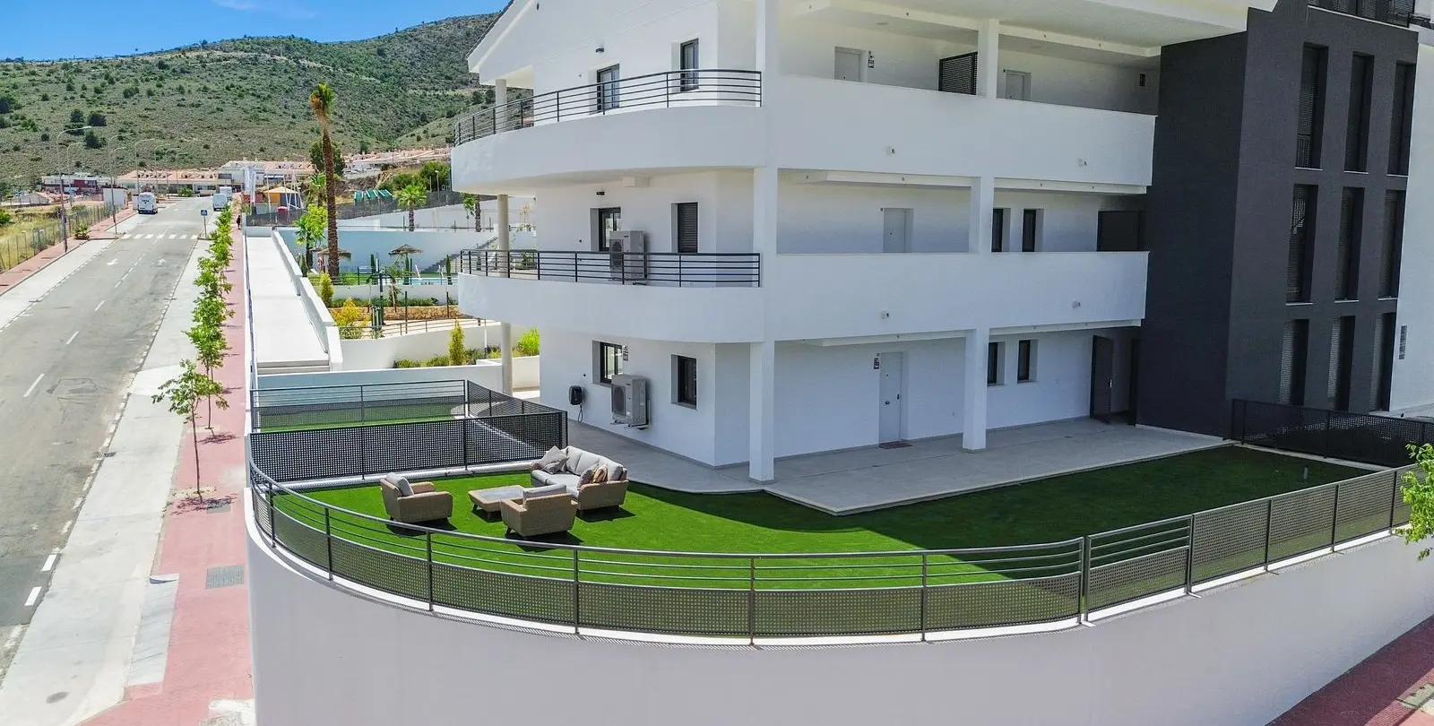 Sale of ground floor apartment in Benalmadena 10