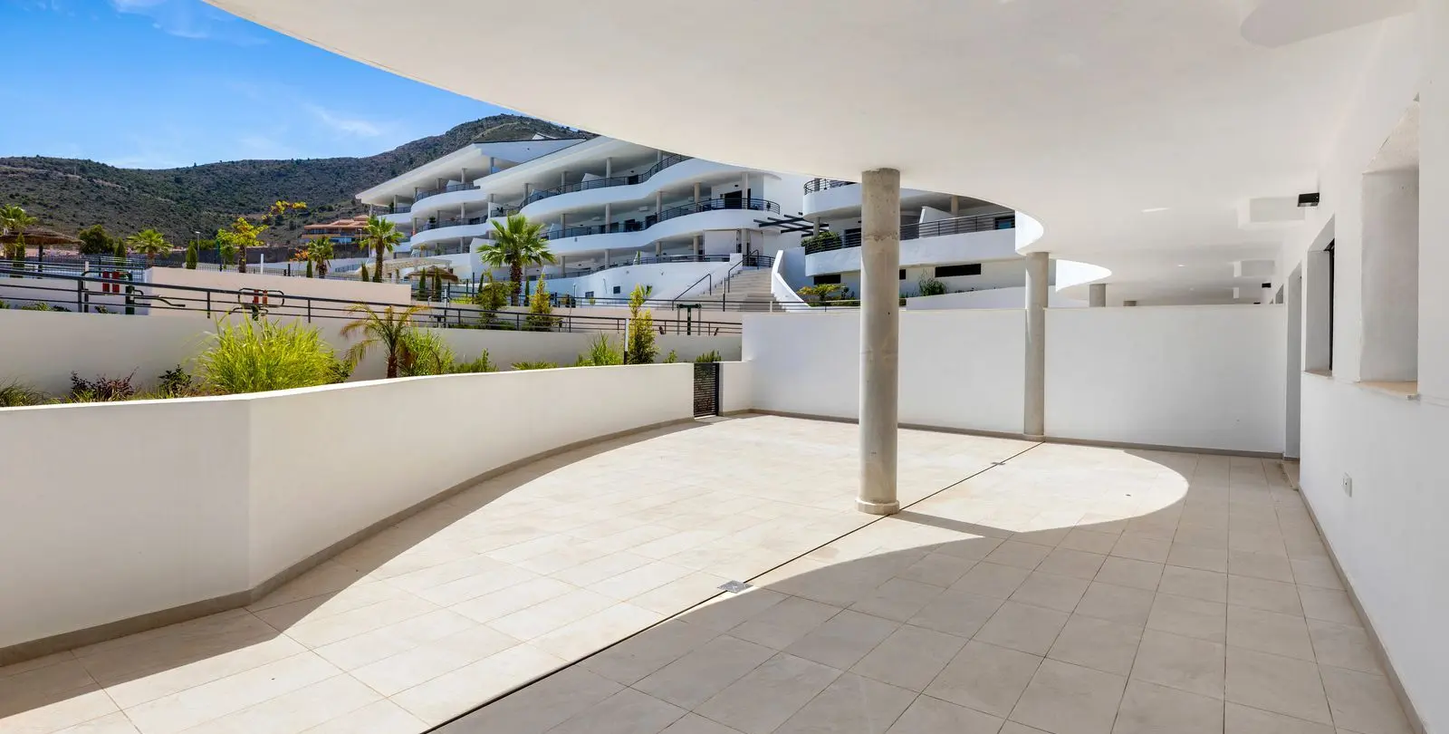 Sale of ground floor apartment in Benalmadena 14