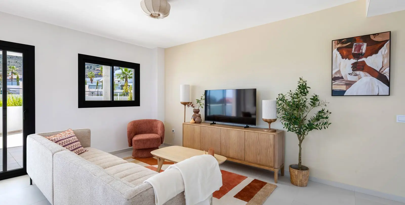 Sale of ground floor apartment in Benalmadena 28