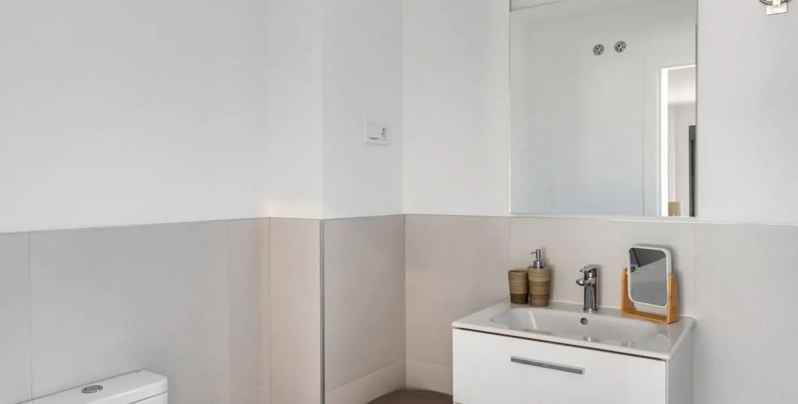 Sale of ground floor apartment in Benalmadena 61