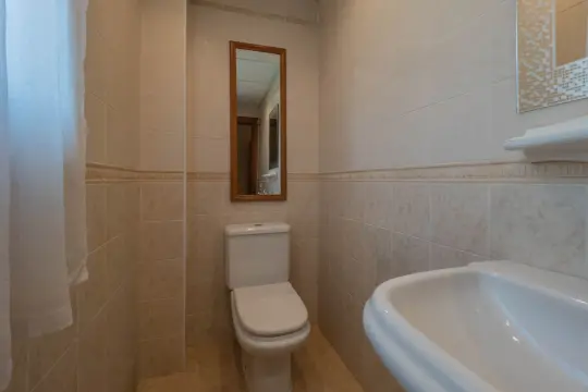 Image 8 thumb